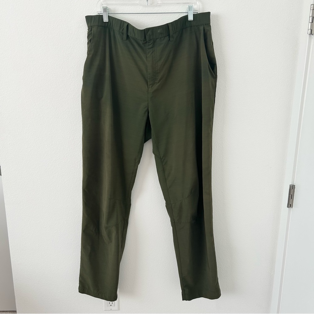 Fabletics The Only Pant in Olive Green